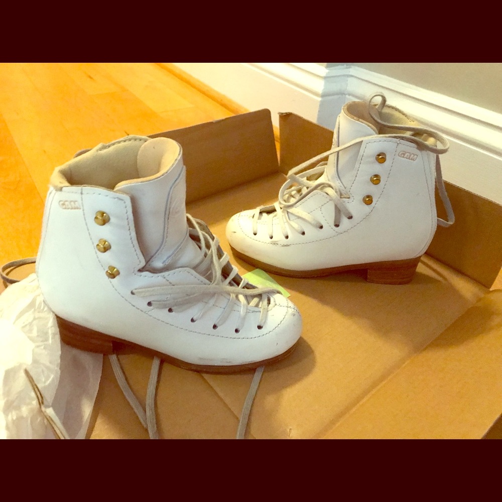 GAM G1149 Sz 13 ice skate boots. w/wo new blades